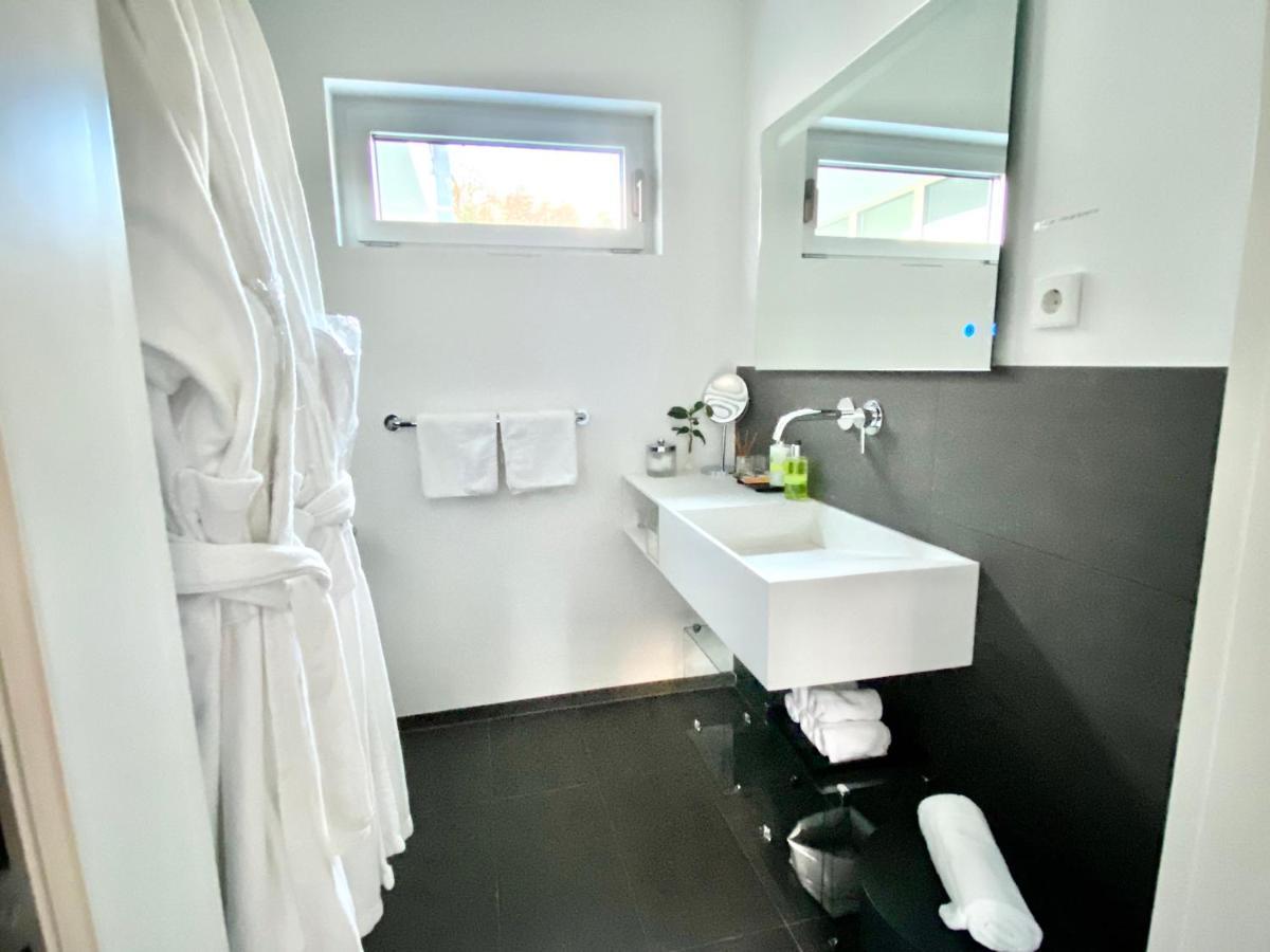 Modernes Studio Auf Der Sonnenterrasse Baden-Baden Kültér fotó
