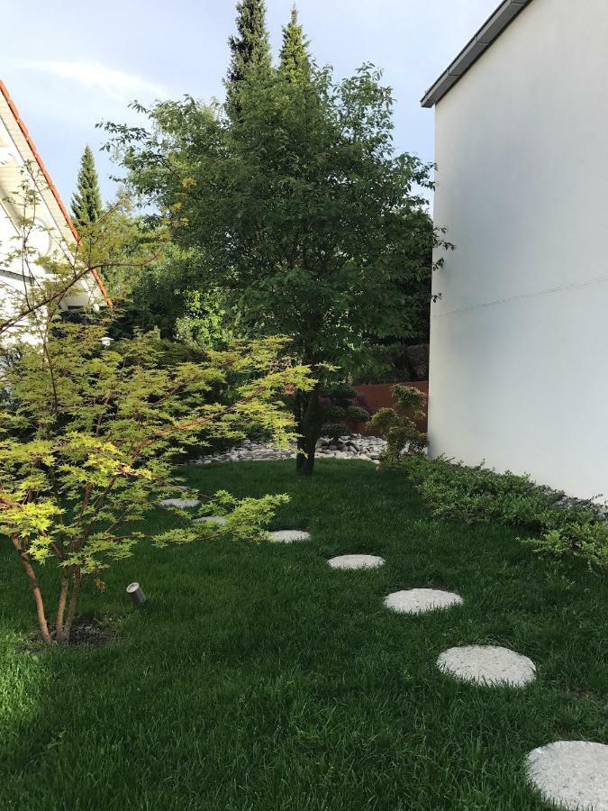 Modernes Studio Auf Der Sonnenterrasse Baden-Baden Kültér fotó